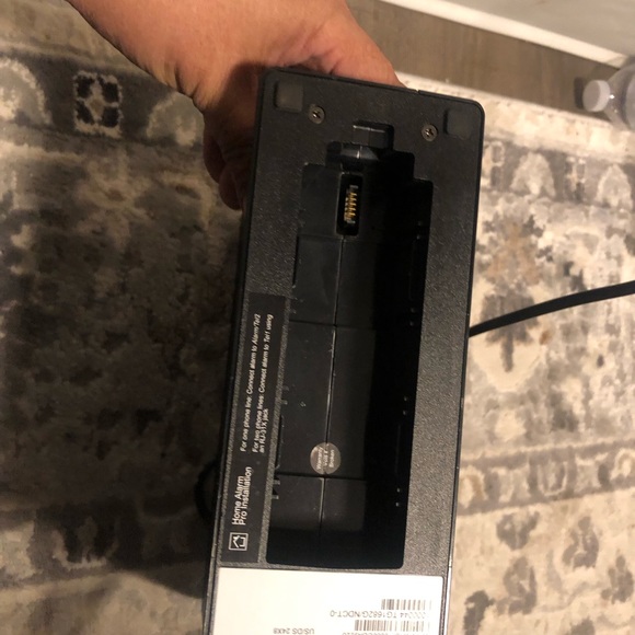 Xfinity Arris TG1682G Dual Band Wireless 802.11ac Cable Modem Router w/ Cord - Picture 13 of 16